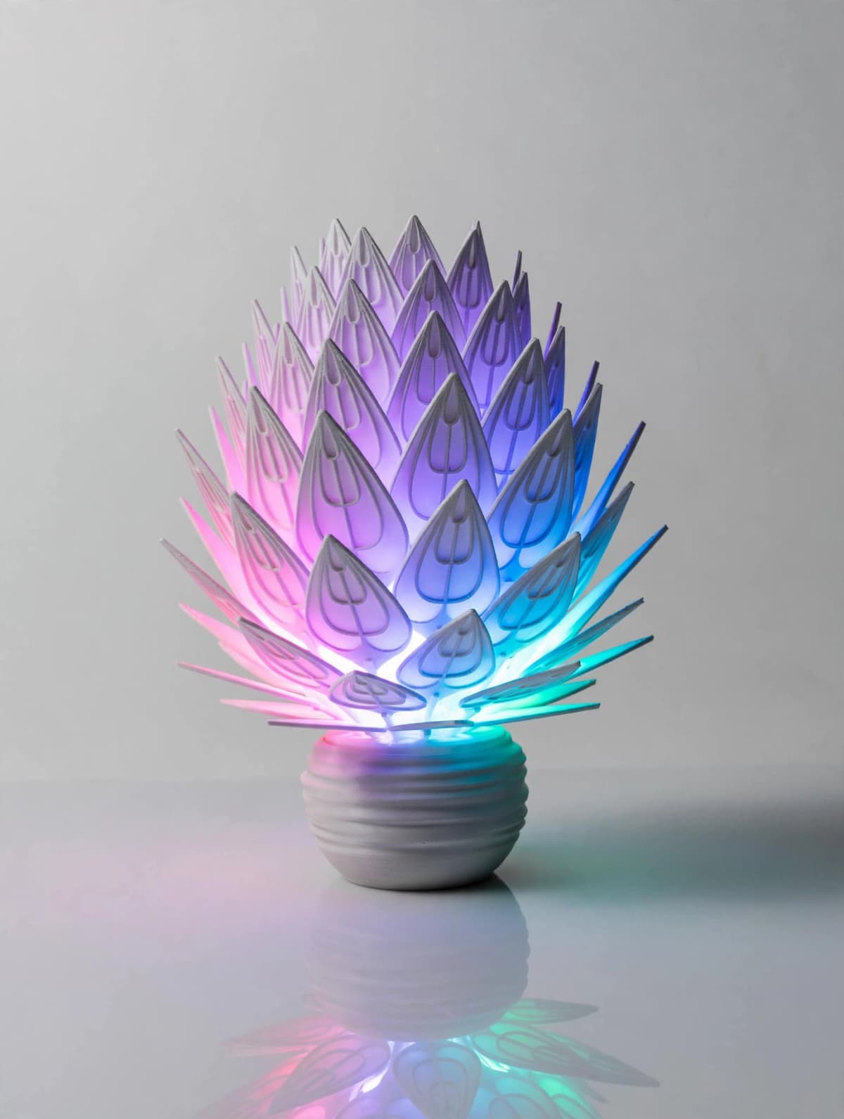 RGB Lotus Flower Table Lamp - 3D Printed Ambient Lamp with 16 Colors, Remote & Smart Home Support